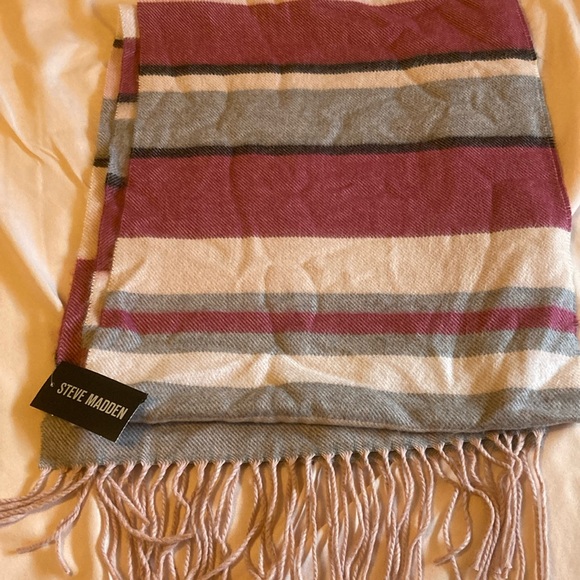 Steve Madden Accessories - NEW Steve Madden blush scarf made in Italy